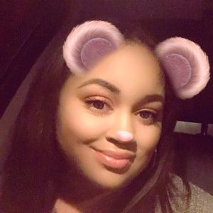 Meet your Posher, Jazmine